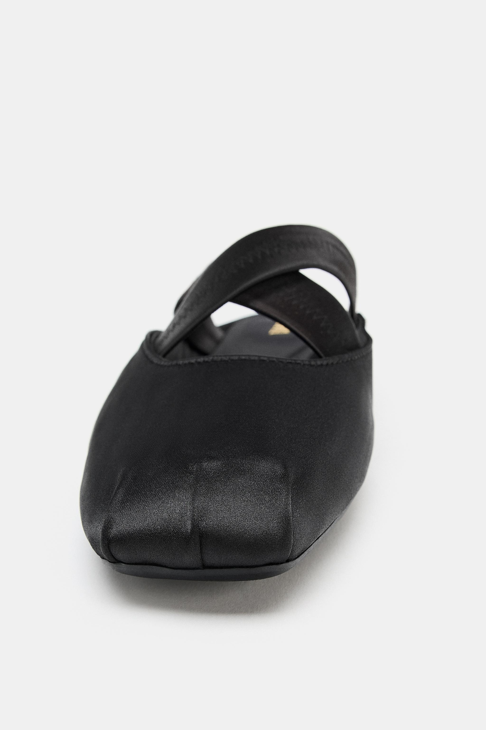 CRISS-CROSS ELASTIC STRAP SLINGBACK FLATS